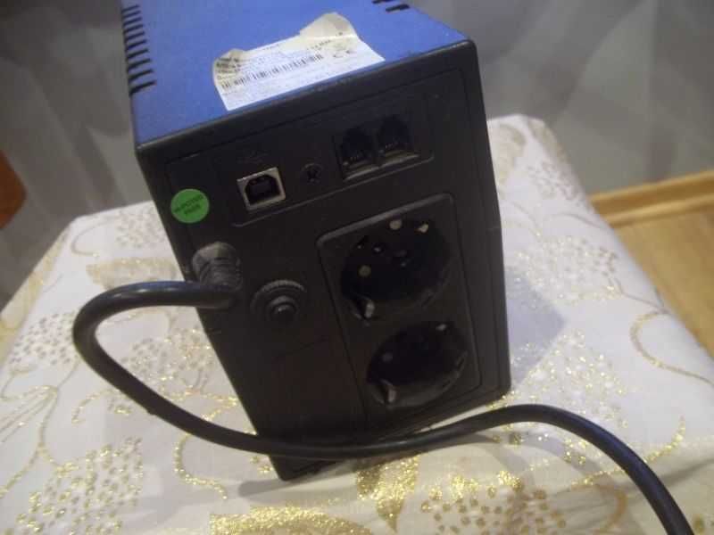 stabilizator napiecia Green Cell UPS Power