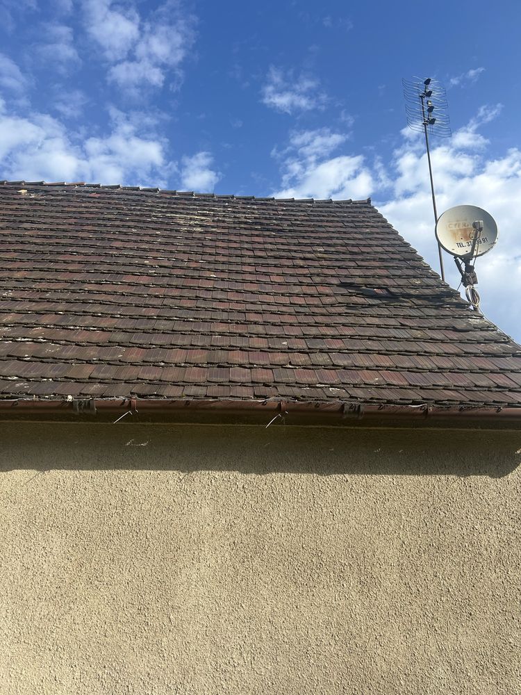 Dachówka i gąsiory z rozbiórki