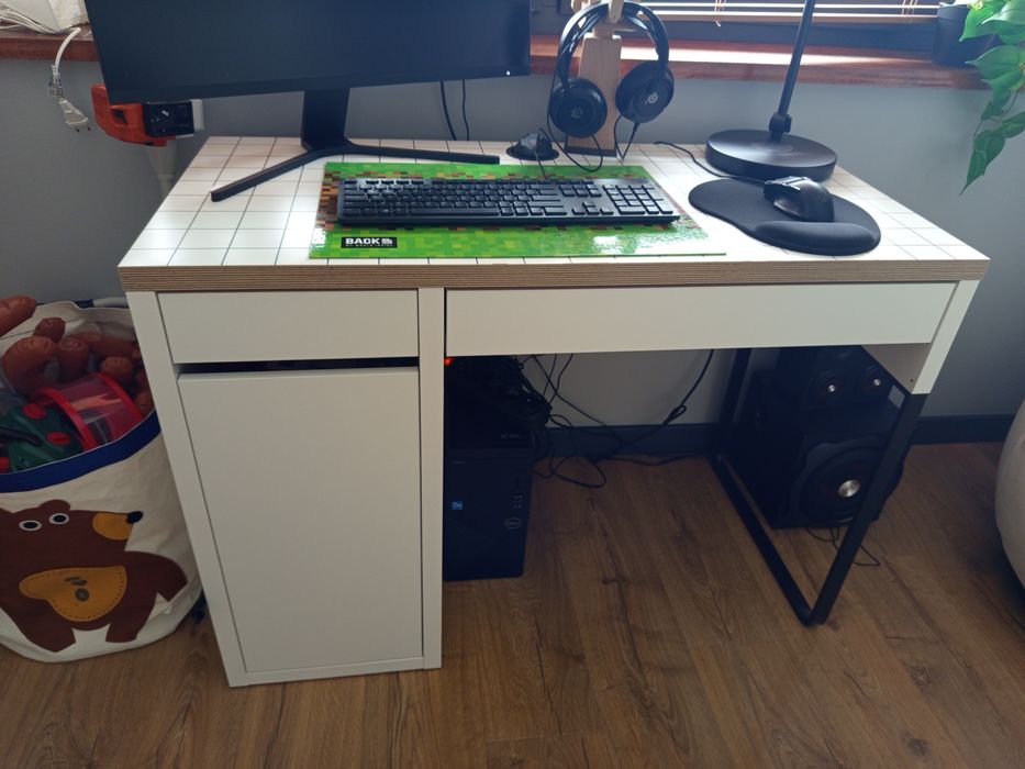 Sprzedam biurko Micke Ikea