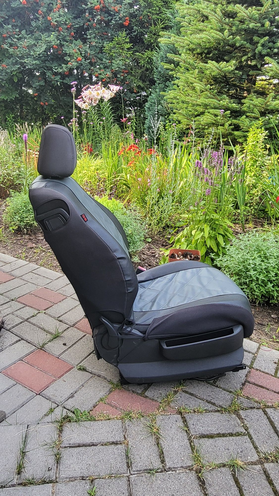 Fotele + kanapa do Citroen C4 04-10 (kanapa prana, pokrowce gratis)