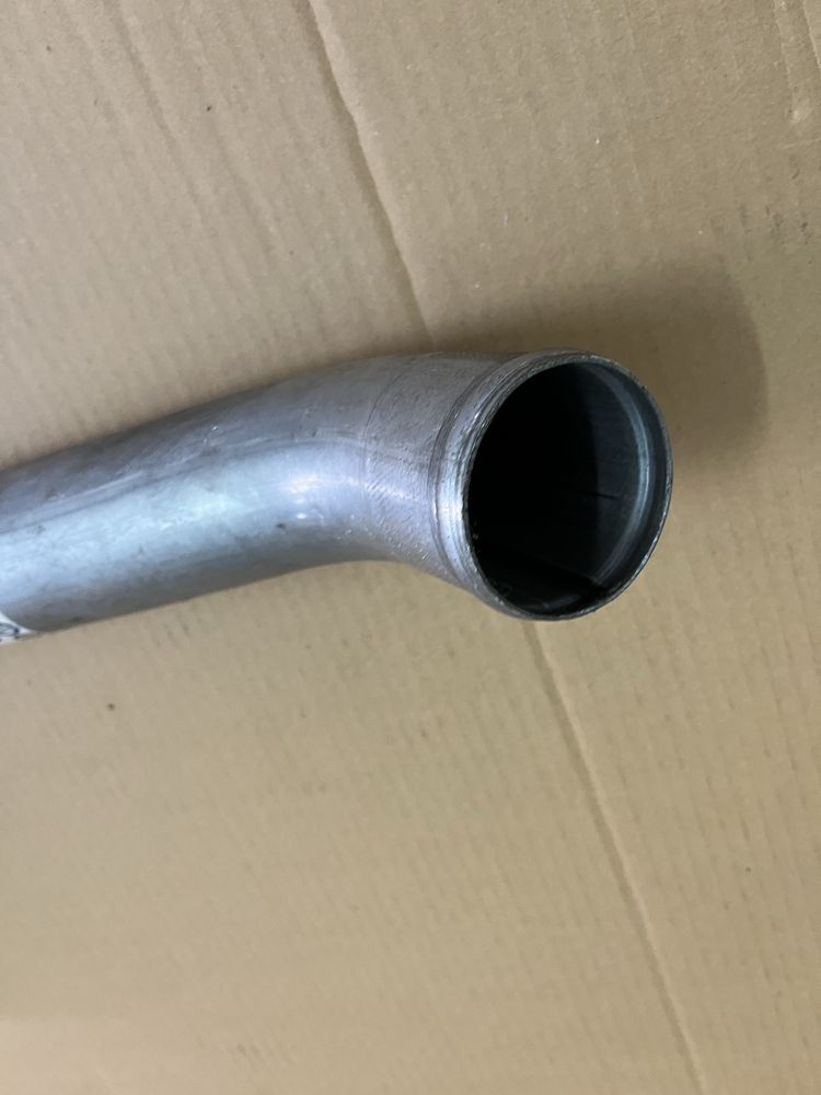 Przewód Rura Układu Chłodzenia VAN034 Renault Volvo
