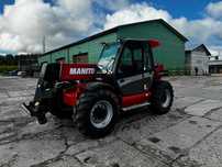 Manitou MLT 845 rok produkcji 2018 wraz z łyżką i chwytakiem do drewna