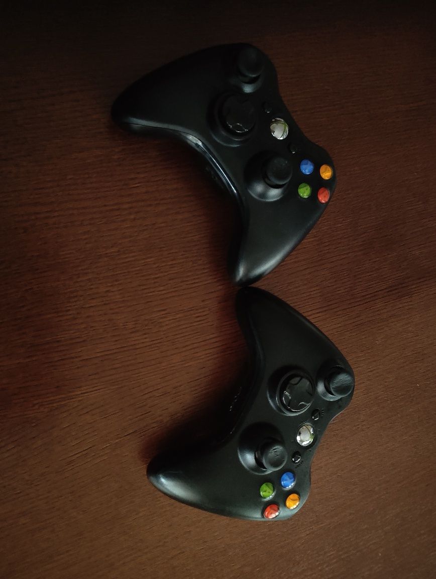 Xbox 360 + 2 pady + 10 gier + Kinect