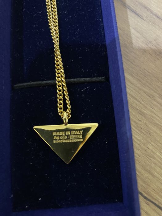 Naszyjnik zloty Prada