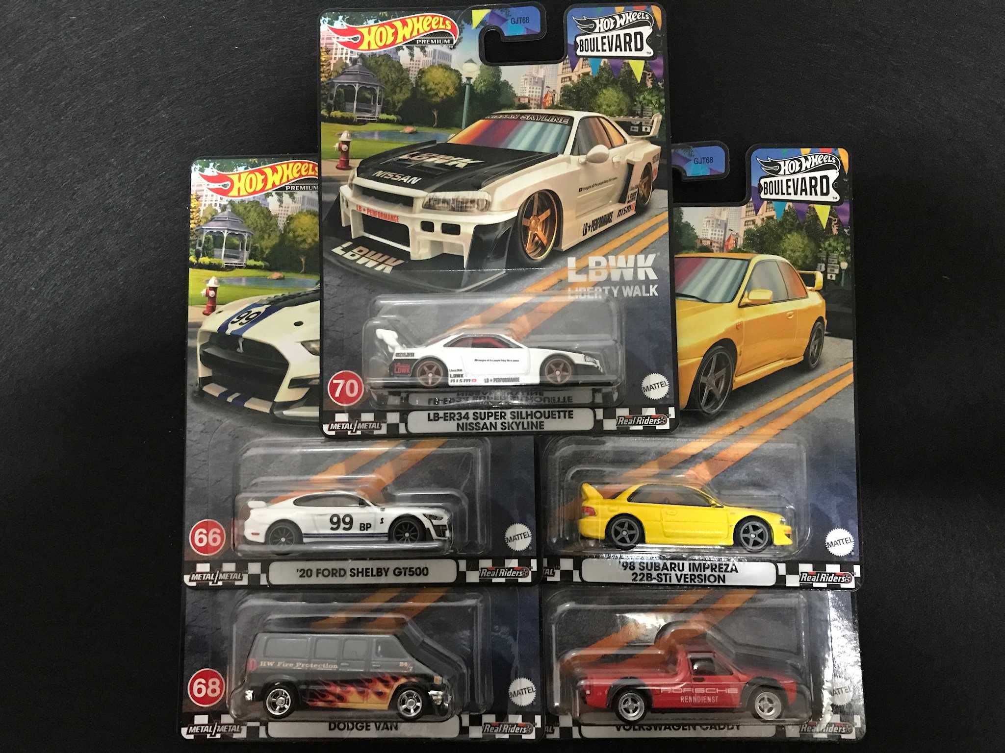 1:64 HotWheels Set Boulevard 2023