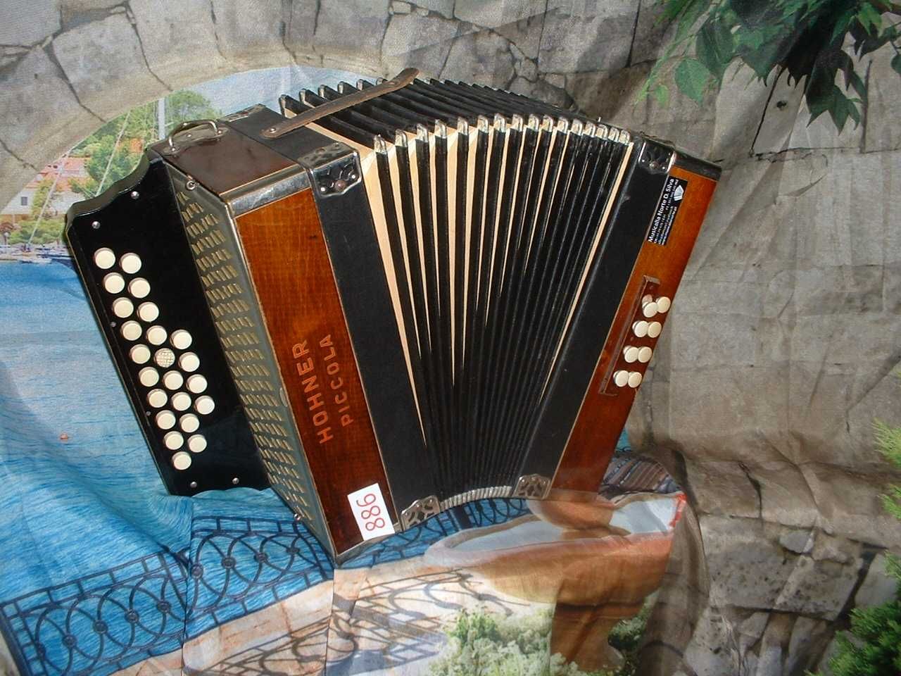 Concertina Avenda R, .886