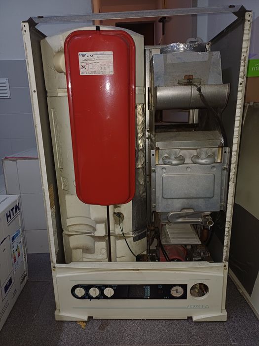 Caldeira 25kw , com deposito acumulador