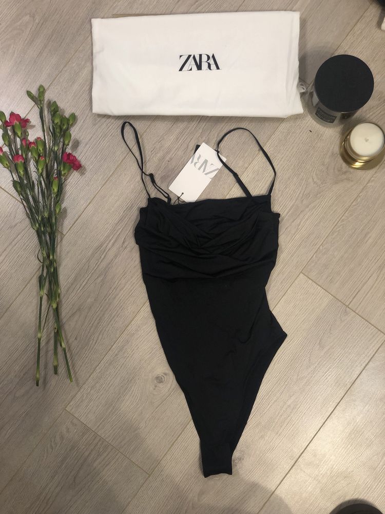 Body z metką Zara
