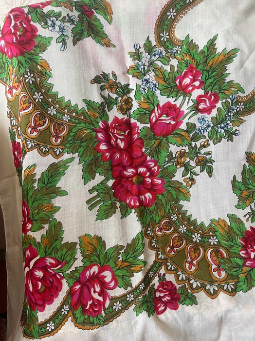 Велика шерстяна хустка