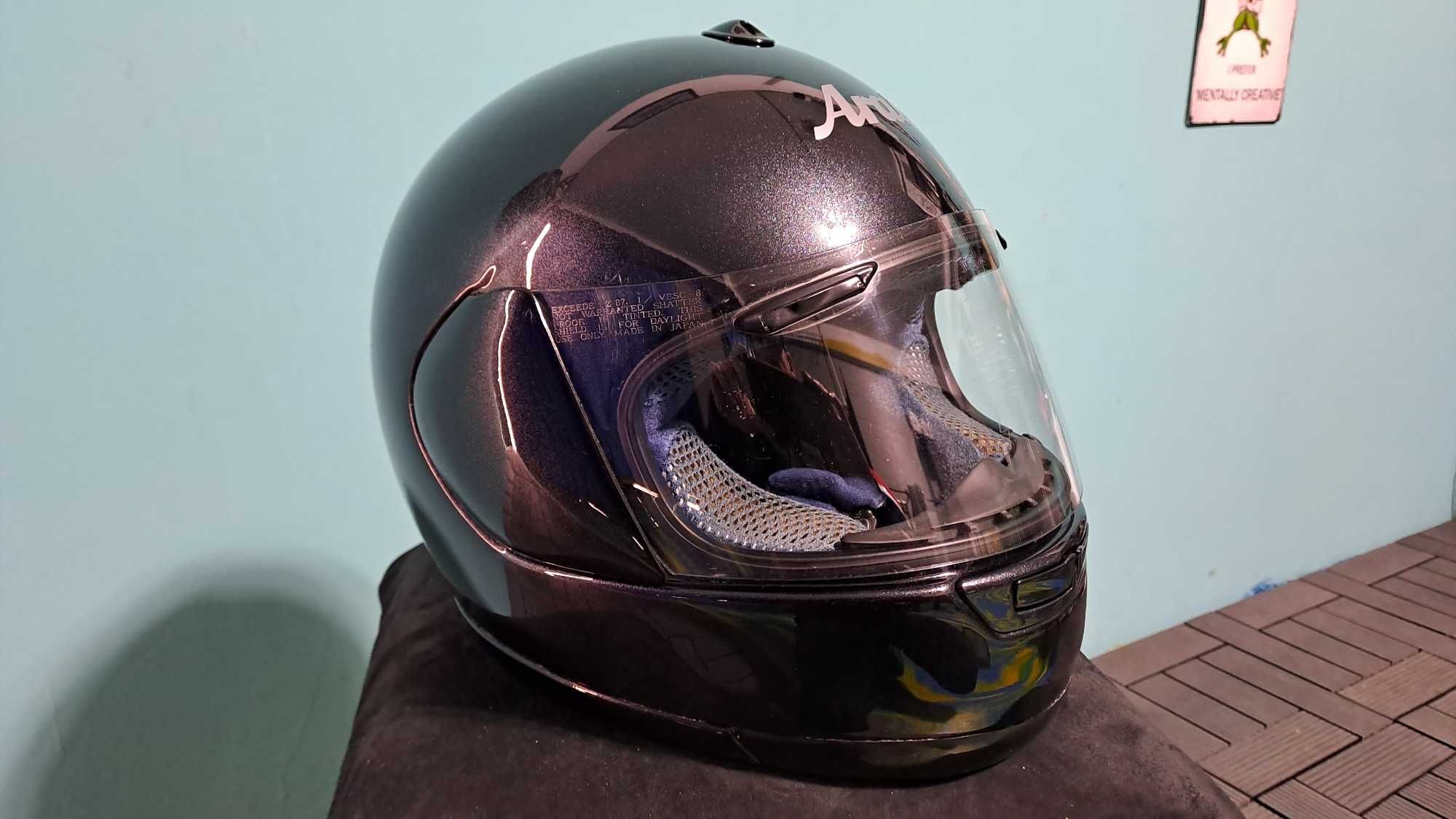 Arai quantum tamanho L pintura nova