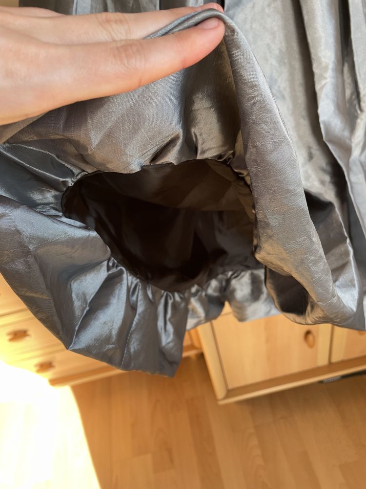 Srebrna sukienka koktajlowa na wesele, bombka z tafty rozm S/M