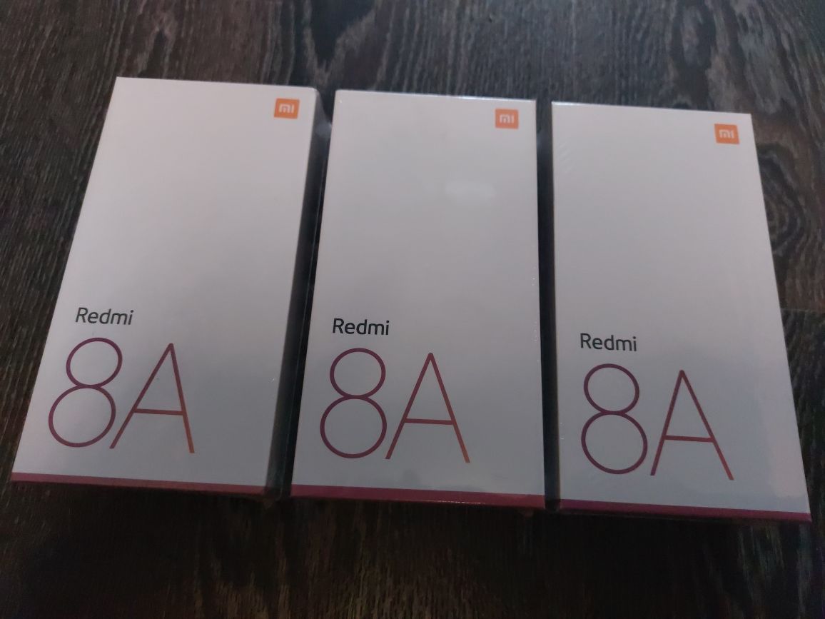 Redmi 8A (4/64Gb+64Gb) + подарунок