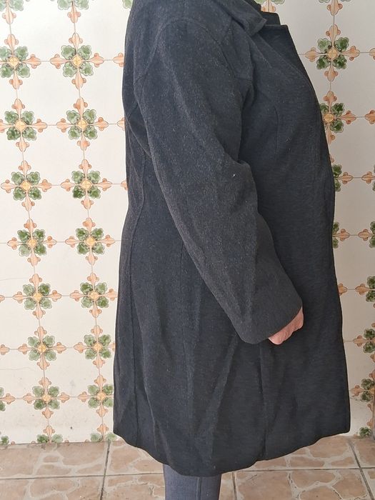 Casacão a 3/4 em fazenda de lã