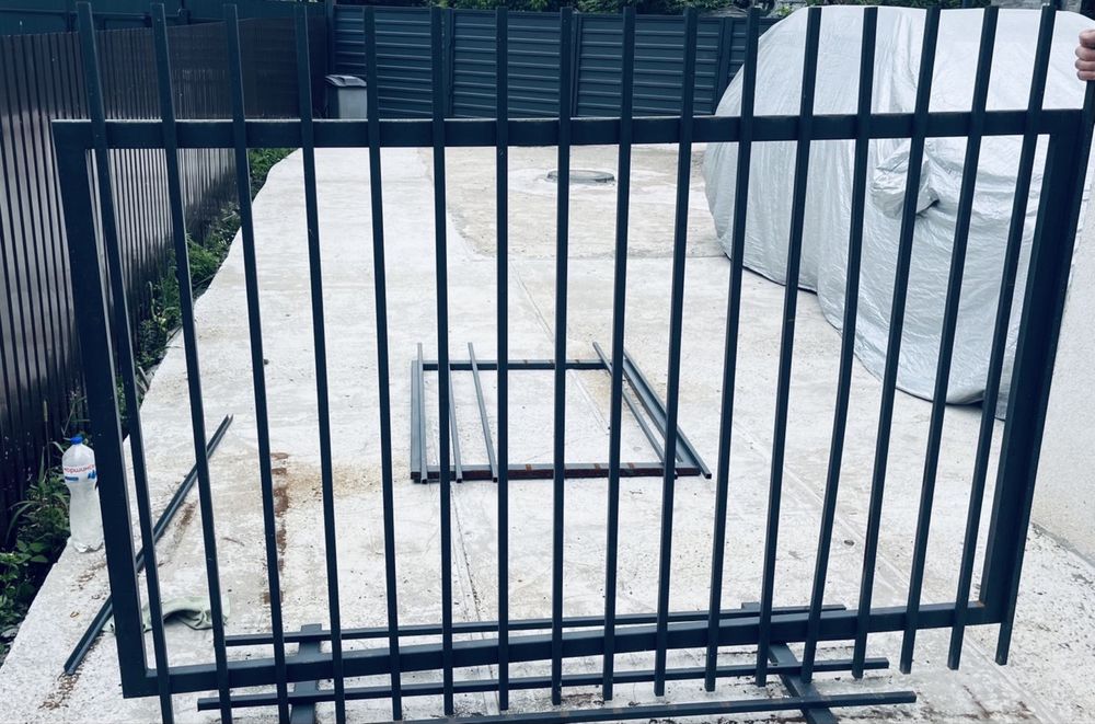 Продам секції металевого забора/секции металического забор .