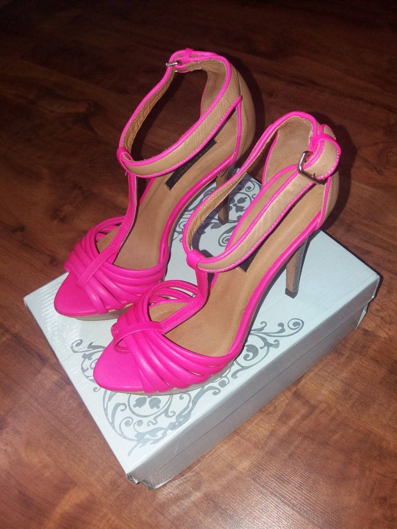 Neonowe szpilki sandały Zara różowe 37