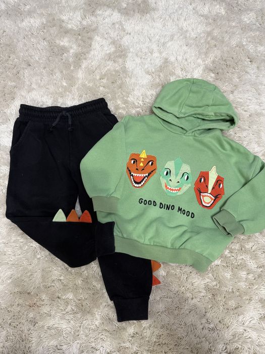 Одяг на хлопчика 2-4 роки