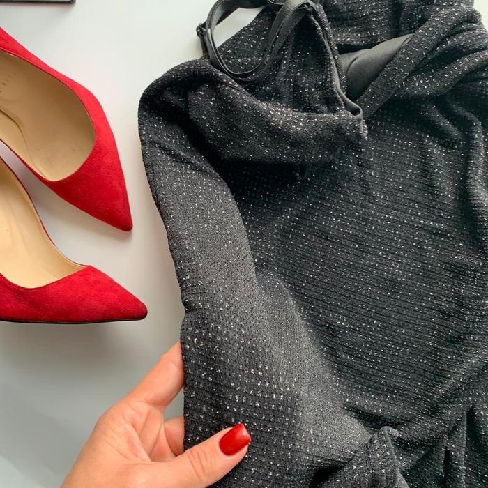 Неймовірна вечірня жіноча сукня