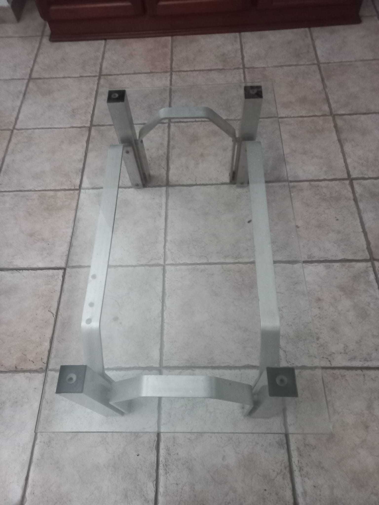 Diversos moveis e utensílios - Preços a passar por chamada.