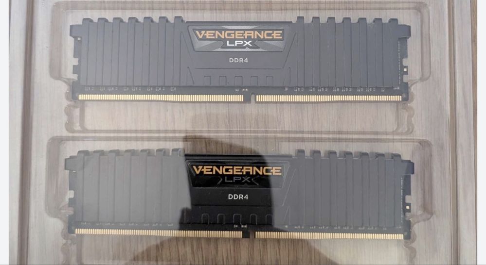 Vendo Pack Ryzen 5 5600x, Aorus B550V2, 2x8gb DDR4 3200mhz