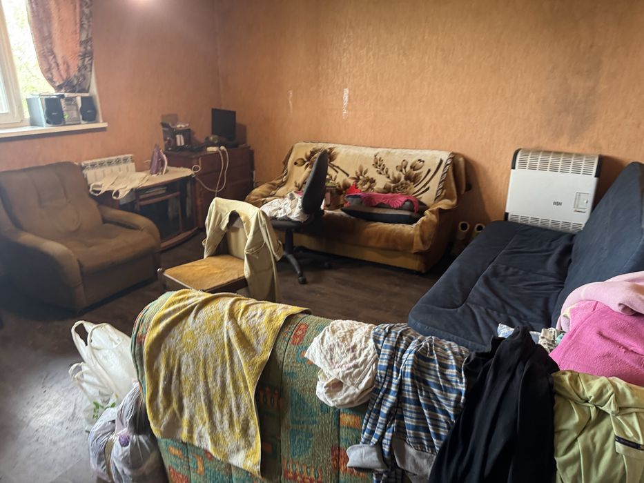 Продам окремий будинок на 20 сотках,в Гостомелі,будинку 7 років.