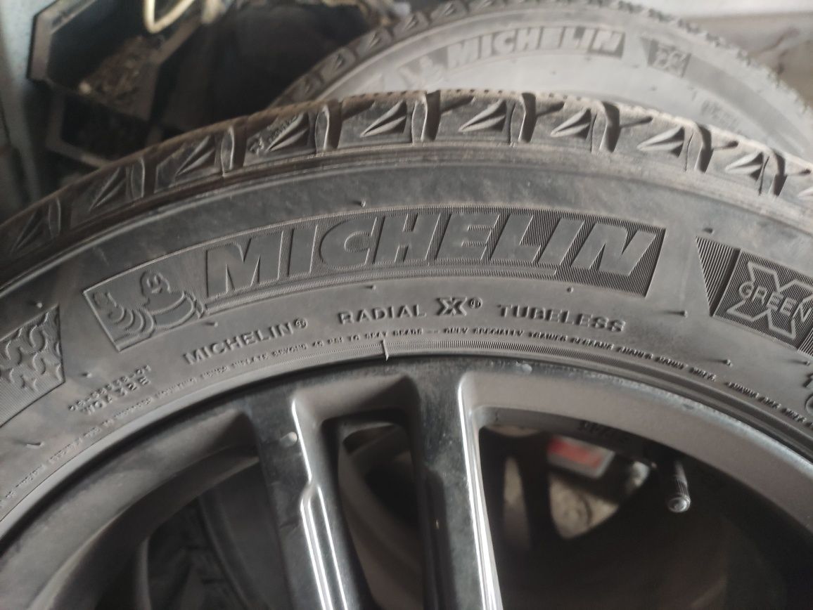 Michelin Latitude шини зимові