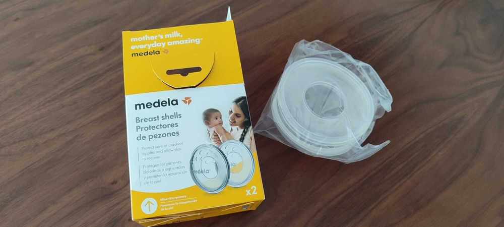 Conchas Medela (protetores de mamilos) + 43 discos absorventes Chicco