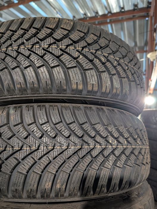 Пара новых зимних шин 175/55 R15 Falken