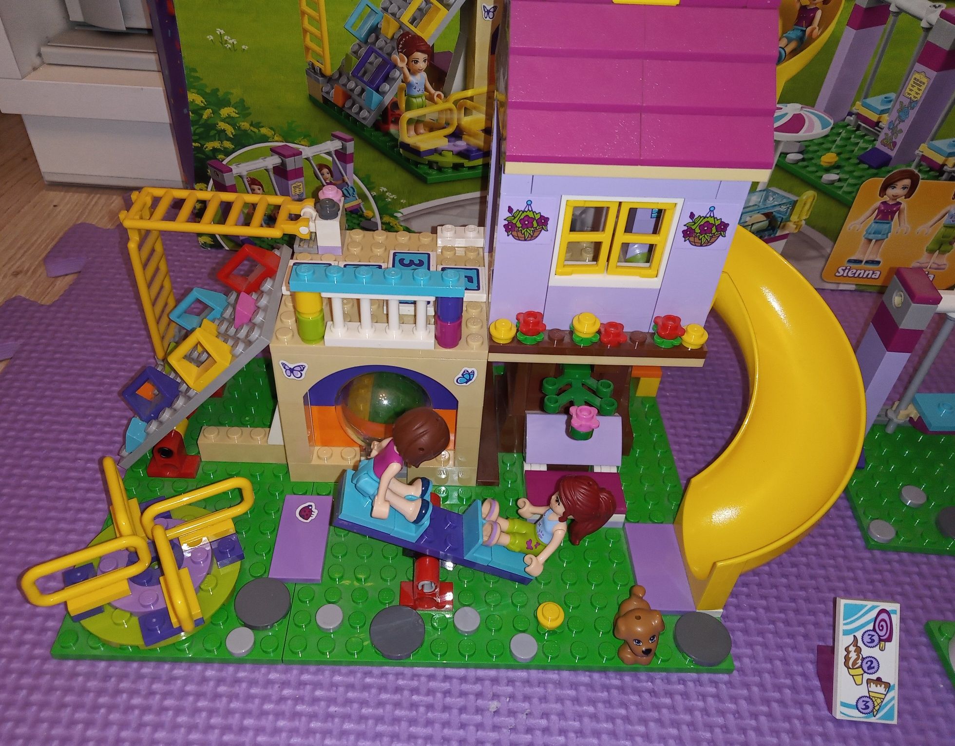 LEGO Friends 41325 Plac zabaw w Heartlake