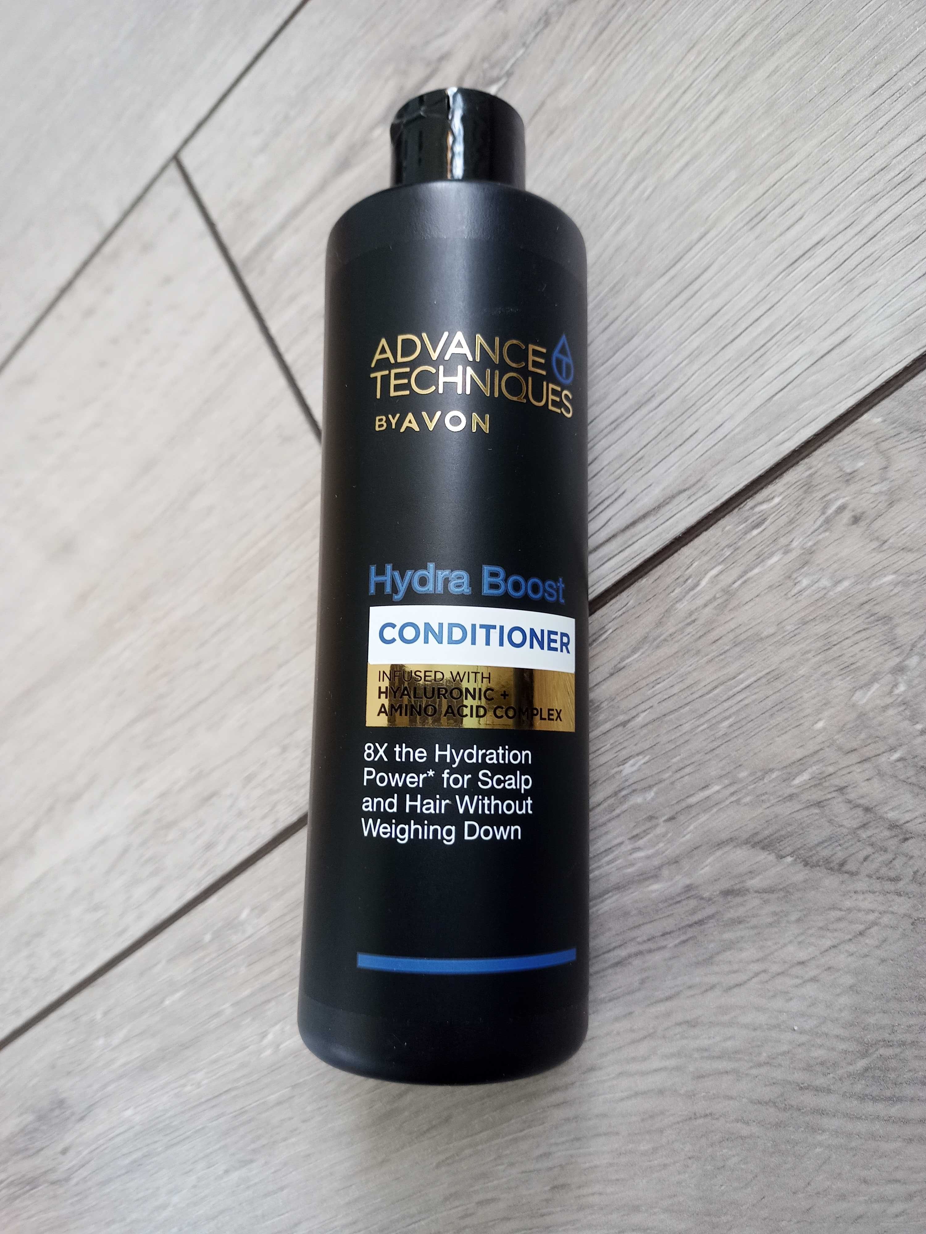 Szampony 400ml odżywki 250 ml avon