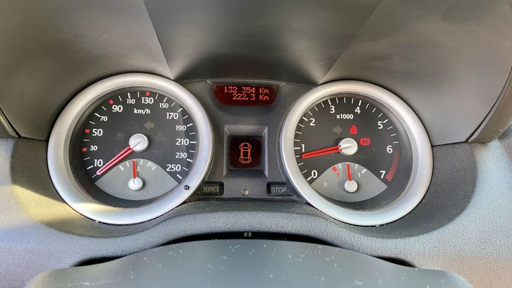 Renault megane 2.0 cabrio (nowe OC oraz PT) maly przebieg