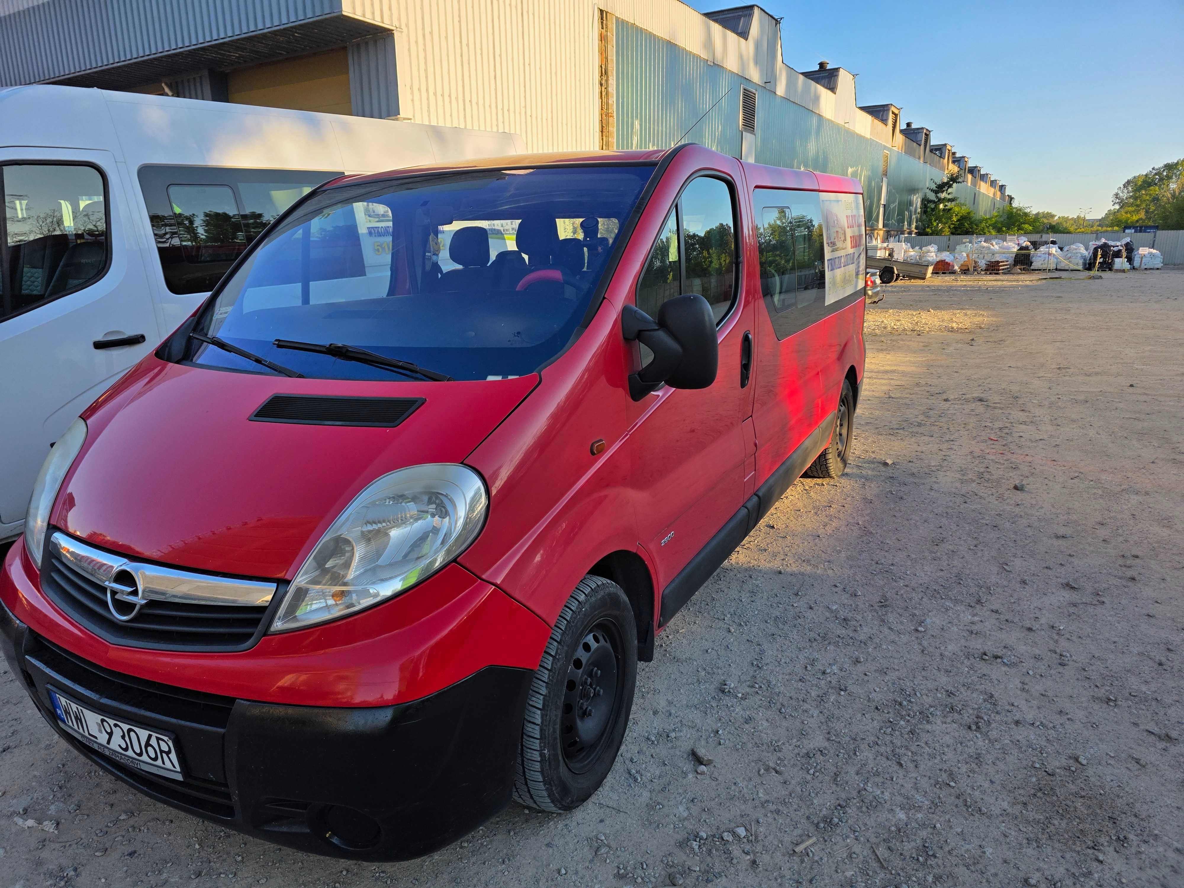 Sprzedam Opel vivaro 9-osob