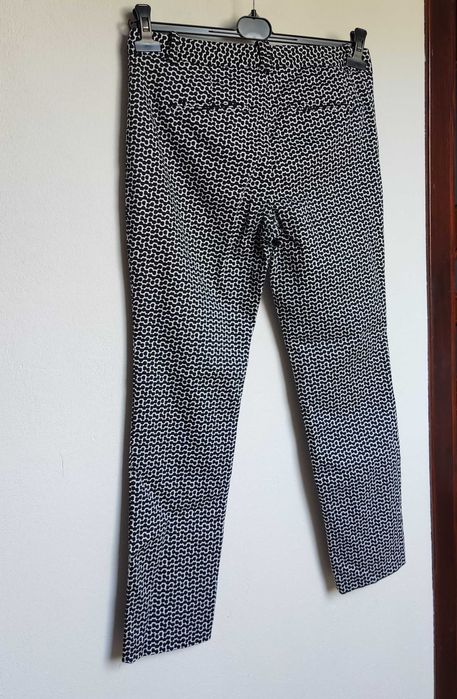 Spodnie damskie eleganckie wzorzyste cygaretki Calvin Klein chino
