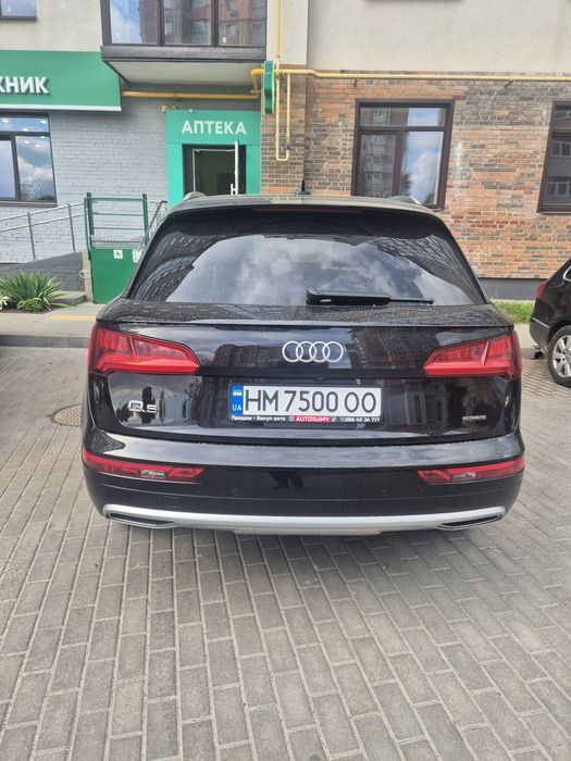 Audi Q5 2019 року