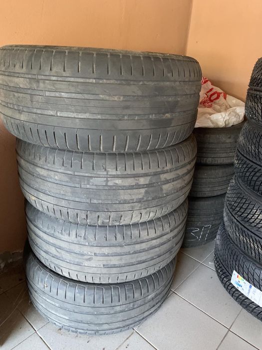 Шина до автомобіля Land Cruiser 200