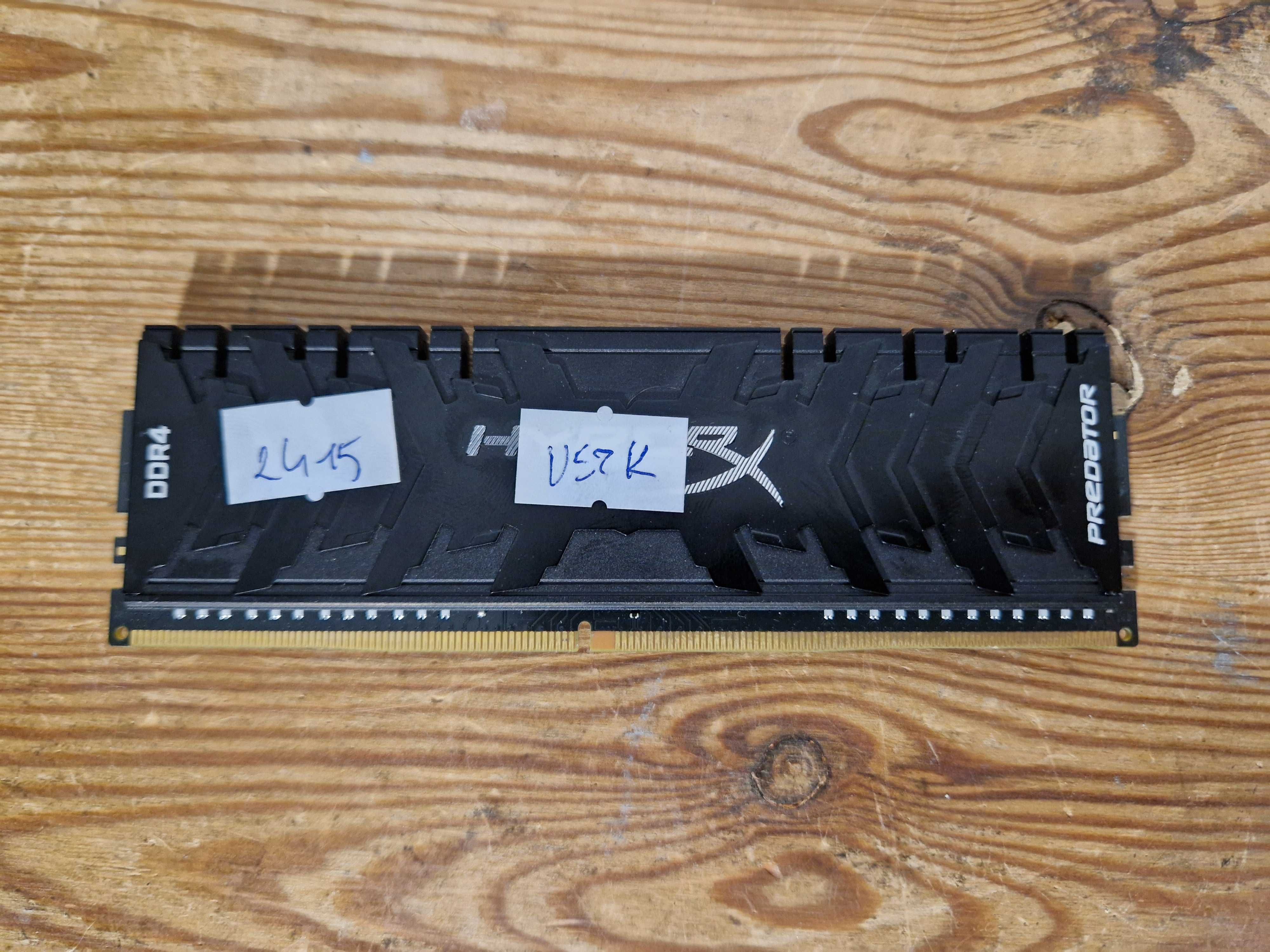 Pamięć RAM DDR4 HyperX 8 GB 3333  (2415)