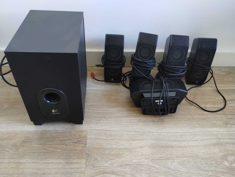 Colunas Logitech X-540 5.1