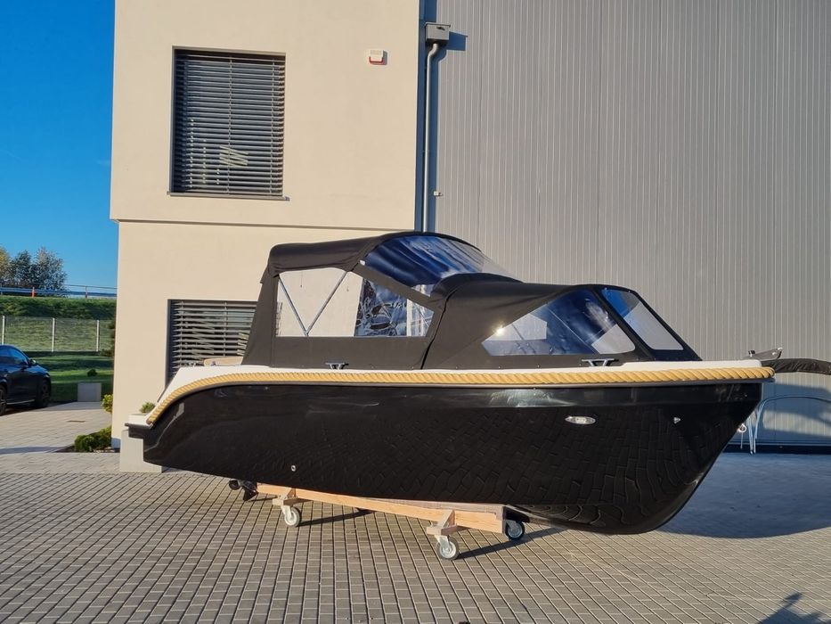 Łódka silver 655 tender