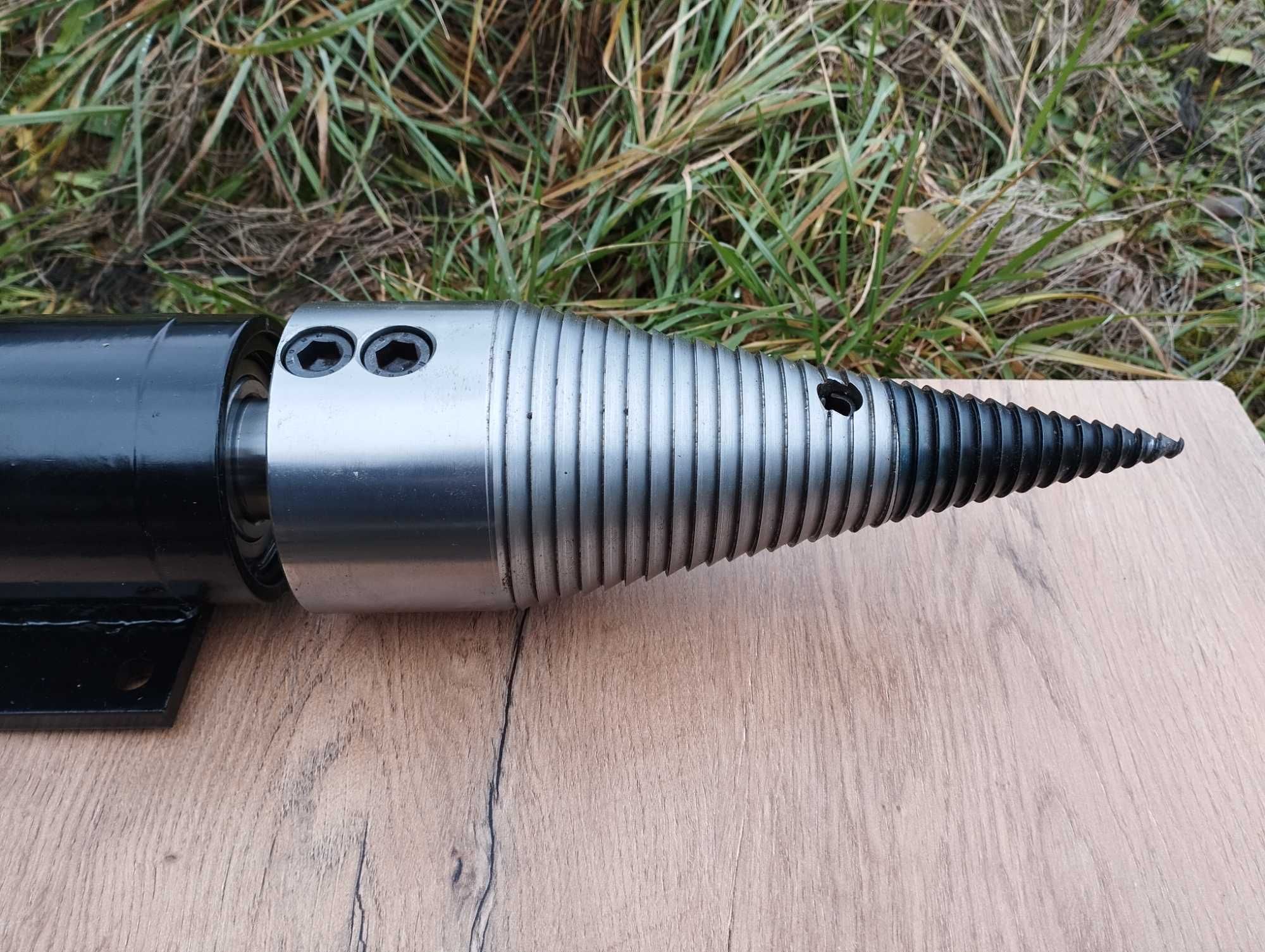 Świder do drewna / łuparka świdrowa do ciągnika WOM / stożek 90mm