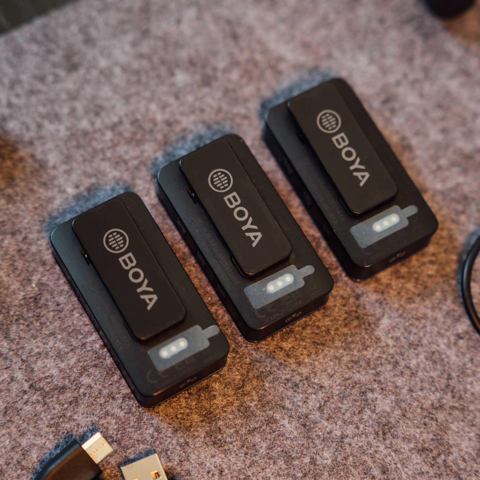 Wireless Mic Boya BY‑XM6: 2 transmissores e 1 recetor