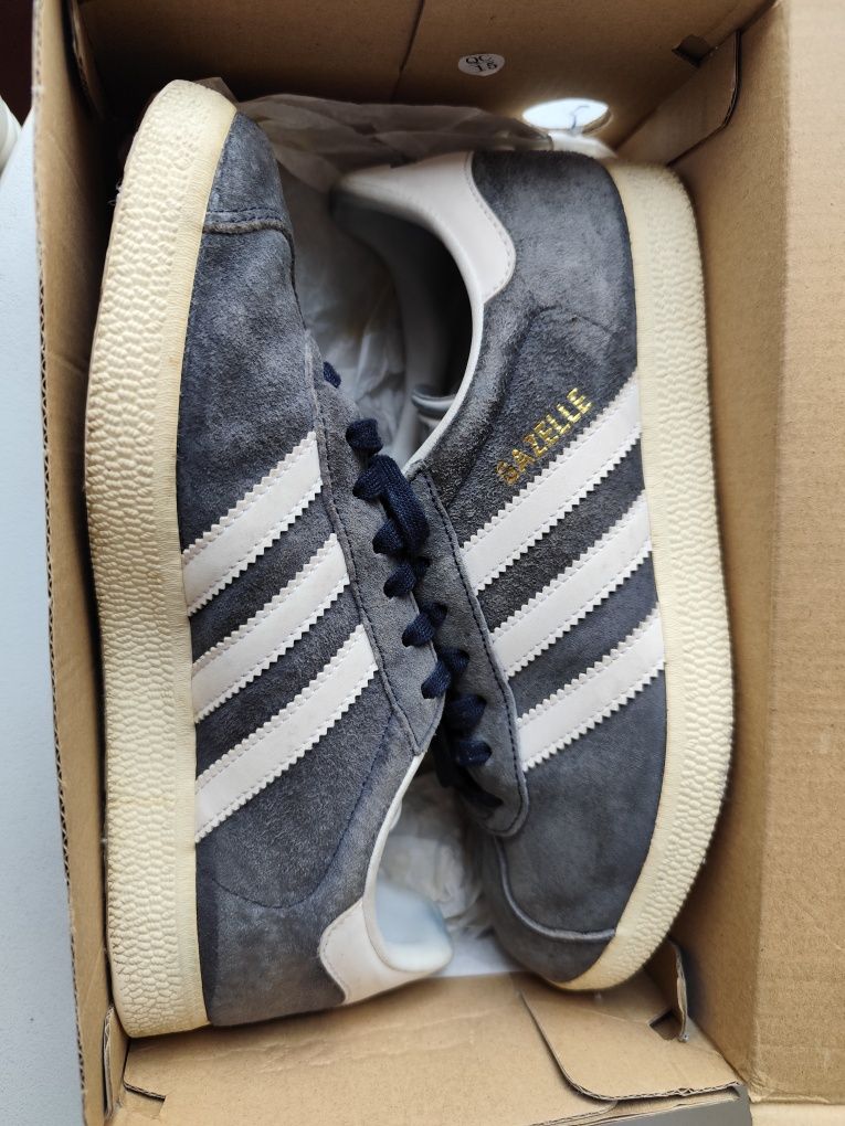 Ténis Adidas gazelle portes incluídos