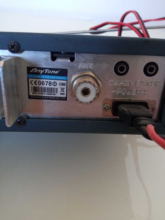 Dynascan AT-5555PLUS/N
CB radiotelefon 10m AM/FM/SSB moc do 40W