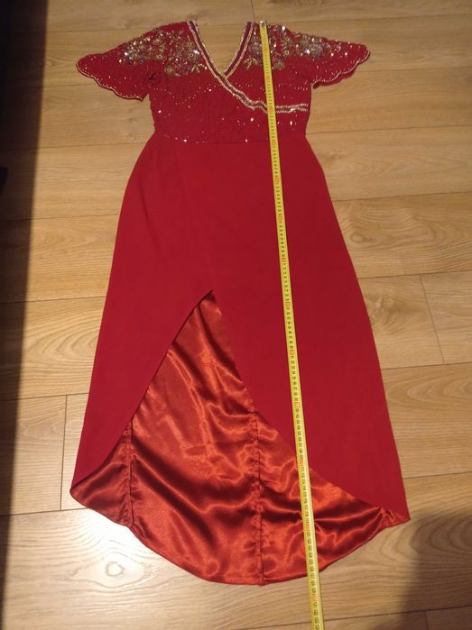 Sukienka czerwona 36 śliczna cekiny ozdoby bal andrzejki glamour
