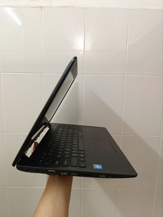 Ноутбук Asus X553M