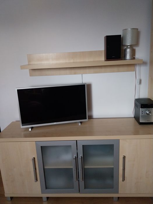 Komplet mebli z łóżkiem