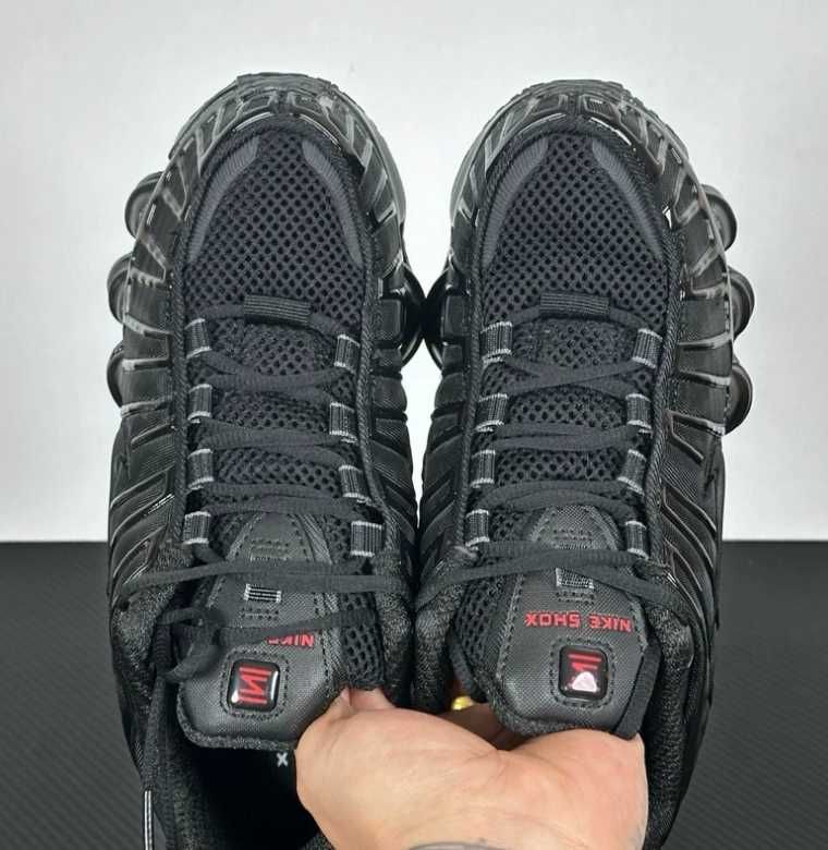 Nowe Czarne buty R.42