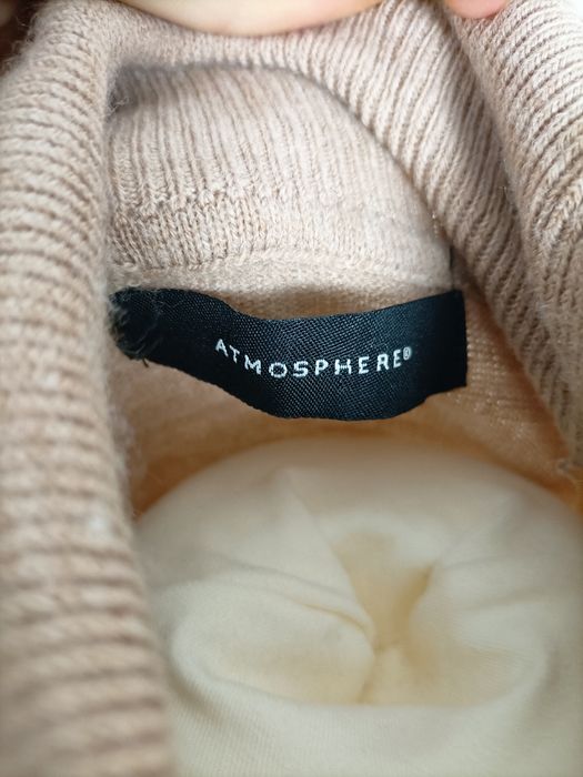 Sweterek sukienka sweterkowa na jesień zimę golf beżowa długi rękaw