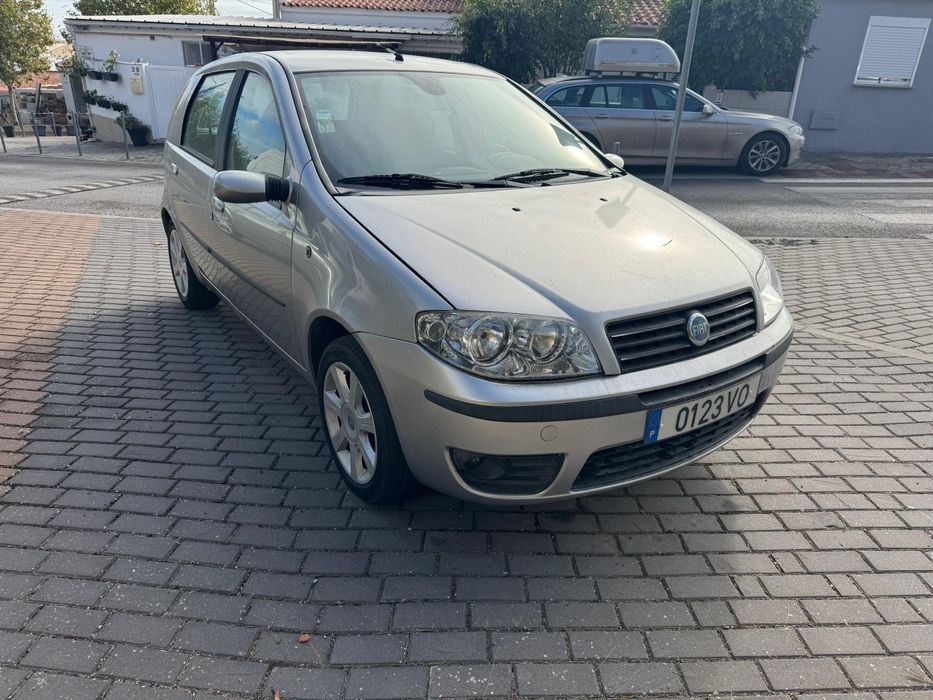 Fiat punto 16 V automático 1.2 gasolina