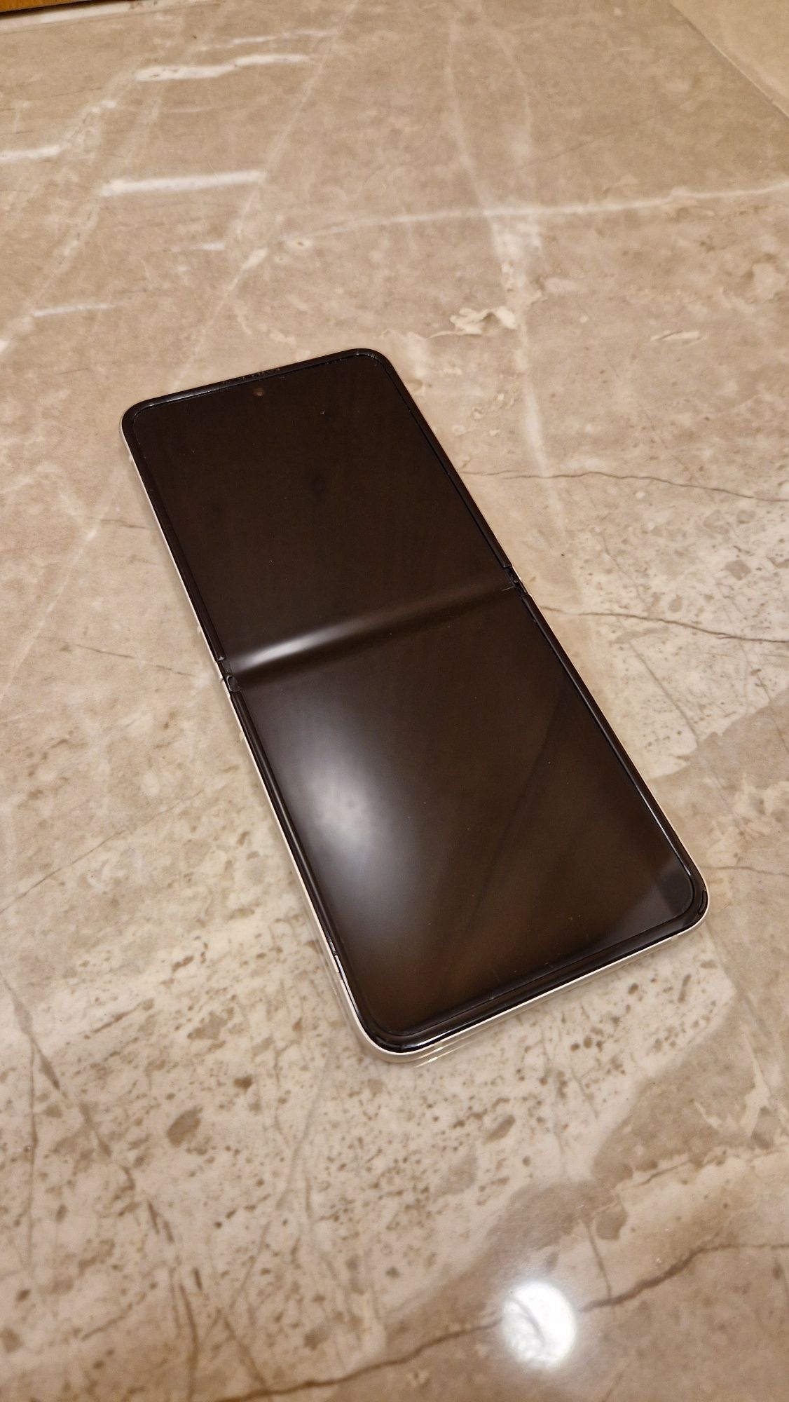 Samsung Galaxy Z Flip 3 5G 256 GB idealny stan