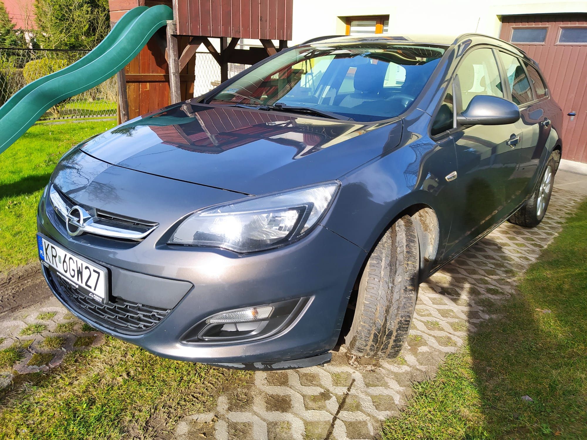 Opel Astra CDTI 1.6 Turbo Sport diesel J combi 110KM opony zimowe