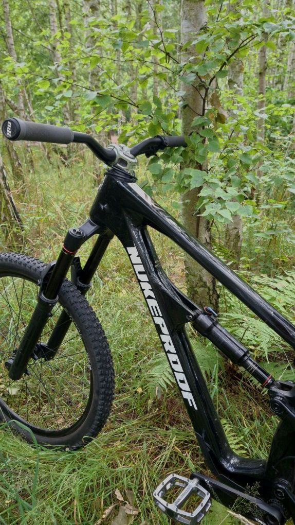 Jibber Nukeproof mega full carbon slopeduro
